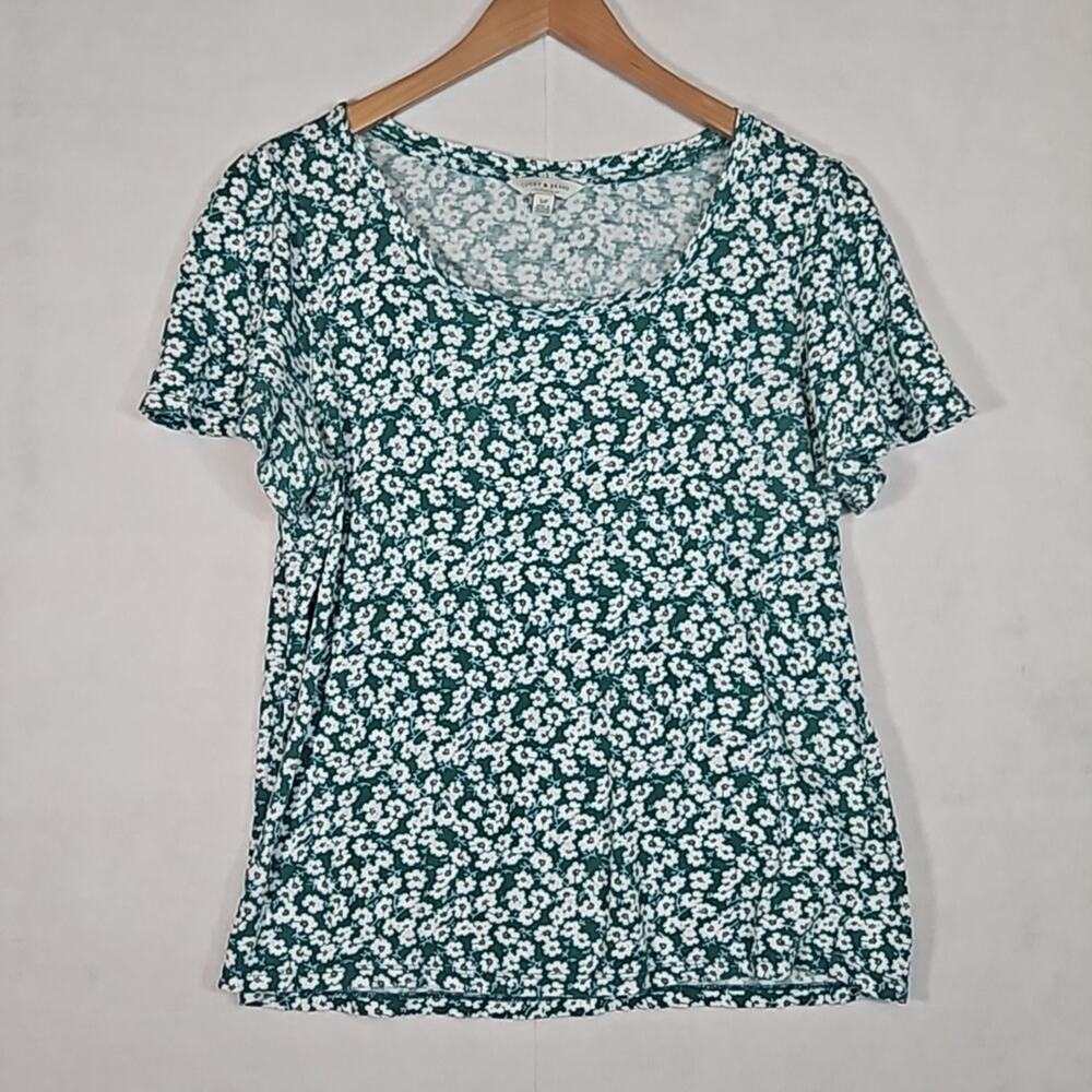 Lucky Brand Green and White Daisy Floral Short Sleeve Scoop Neck Tee